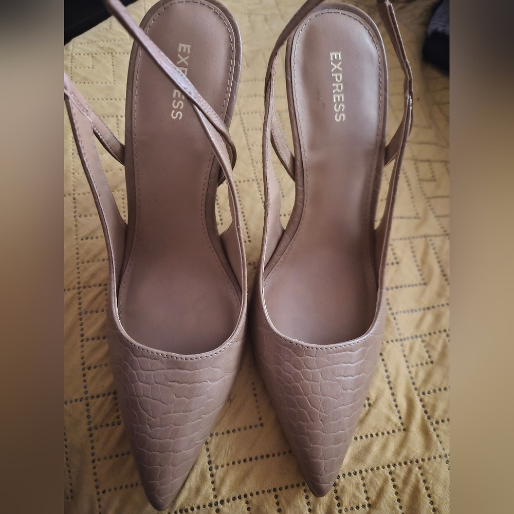 Express Women's Beige Textured Slingback Heels